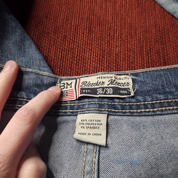 Bleecker & Mercer Men's 36/30 Stone Wash Denim Tapered Fit Jeans - Picture 4 of 5